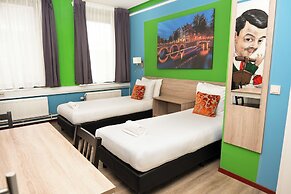 Amsterdam Teleport Hotel