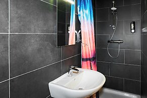 Amsterdam Teleport Hotel