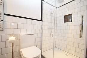 6 Portobello Road