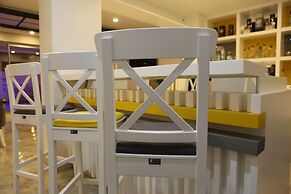 Letstay Hotel - Adult Only +12