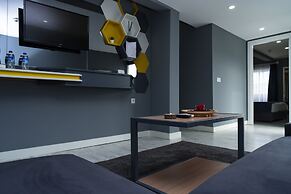Letstay Hotel - Adult Only +12