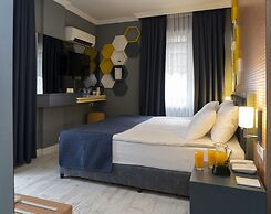 Letstay Hotel - Adult Only +12