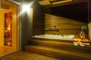 Letstay Hotel - Adult Only +12