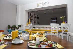 Letstay Hotel - Adult Only +12