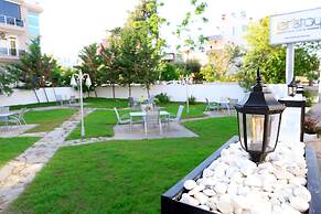 Letstay Hotel - Adult Only +12