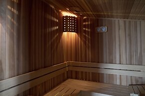 Letstay Hotel - Adult Only +12