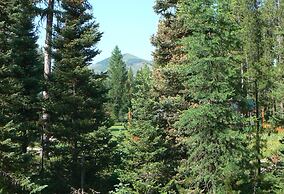 Smoky Bear Ranch Bed & Breakfast & Cabins
