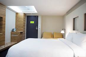Kapok Hotel & Resorts