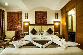 Hotel Golden Manor