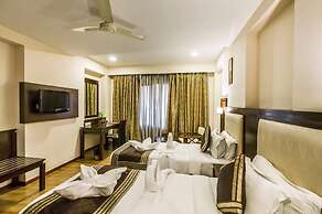 Hotel Golden Manor