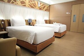 Alvarez Hotel
