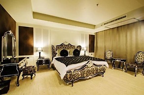 Alvarez Hotel