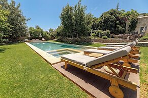 Athermigo Boutique Estate