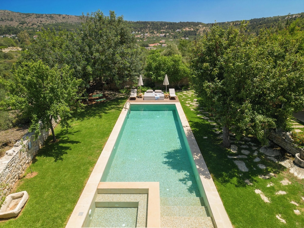 Athermigo Boutique Estate
