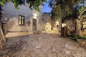 Athermigo Boutique Estate