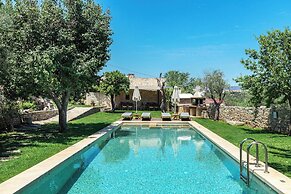 Athermigo Boutique Estate