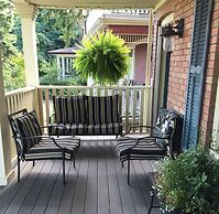 Stone Boutique Suites