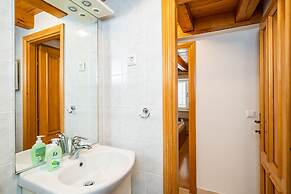 Apartments Foteza