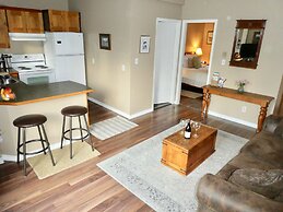 Belle Neige Suites- Whistler
