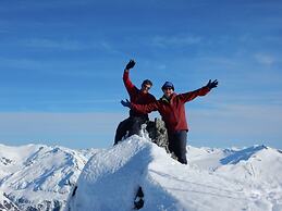 Belle Neige Suites- Whistler