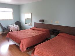 Baybreeze Restaurant and Motel