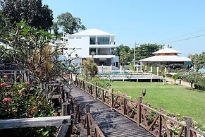 Samed Cliff Resort