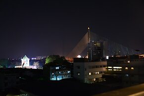 Adamaz House