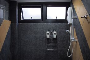 C40Winks Hostel