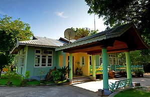 Kyaw Hotel