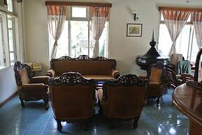 Kyaw Hotel