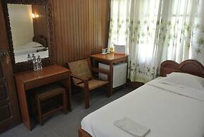 Kyaw Hotel