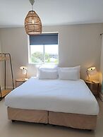 THE BIG Luxury Backpackers