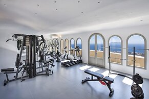 Skyfall Suites - Adults Only