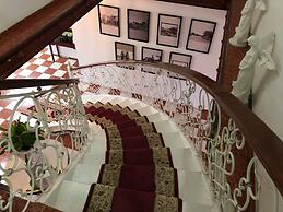 Hotel Rey