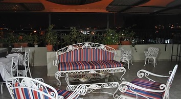Hotel Rey