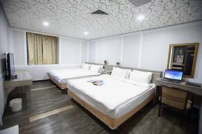 Funhouse Hsinchu