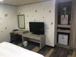 Funhouse Hsinchu