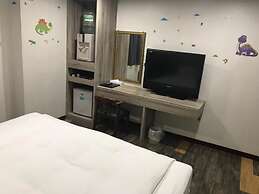 Funhouse Hsinchu