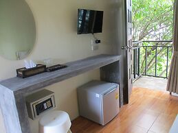 Phi Phi Green House
