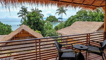 Ten Moons Lipe Resort