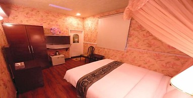 Fuchia Hotel