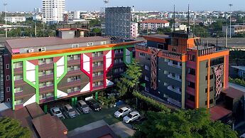 Media Hotel & Residence
