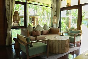Akira Lipe Resort