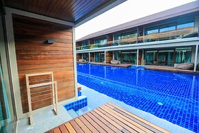 Akira Lipe Resort