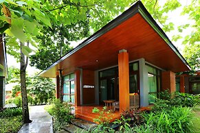 Akira Lipe Resort