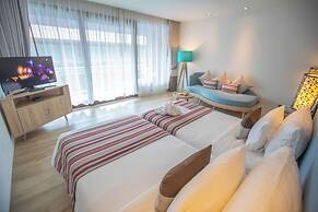 Akira Lipe Resort