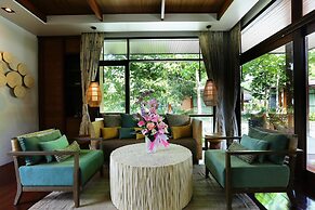 Akira Lipe Resort