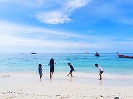 Akira Lipe Resort