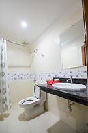 Seng Hout Hotel