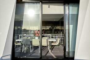 381 Cremorne
